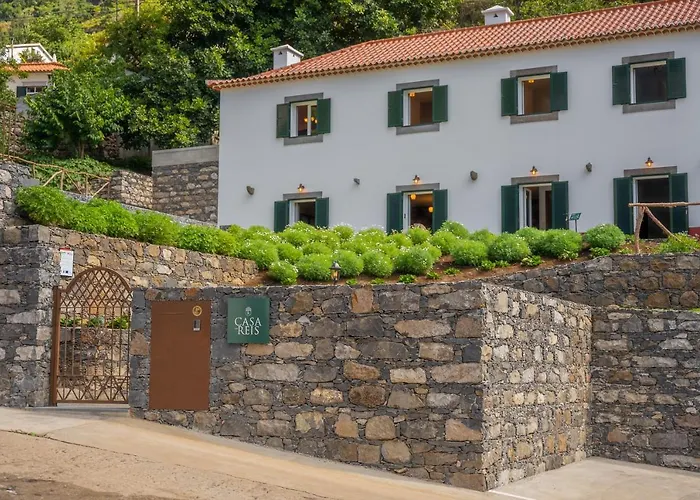 Solar Dos Reis By An Island Apart